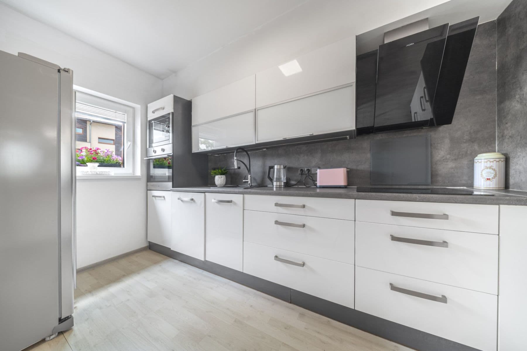 Prodej domu 103 m², pozemek 174 m², Ořešín, Buštěhrad, Středočeský kraj Prodej domu 103 m², pozemek 174 m², Ořešín, Buštěhrad, Středočeský kraj