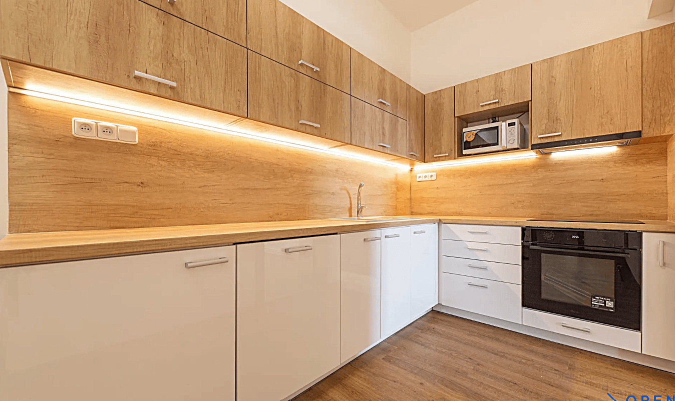 Pronájem bytu 100 m², U Havlíčkových sadů, Praha, Praha Pronájem bytu 100 m², U Havlíčkových sadů, Praha, Praha