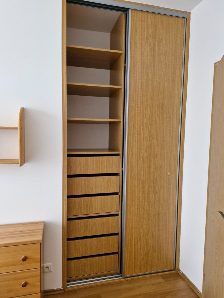 Pronájem bytu 2+kk 46 m², Václava Trojana, Praha, Praha Pronájem bytu 2+kk 46 m², Václava Trojana, Praha, Praha