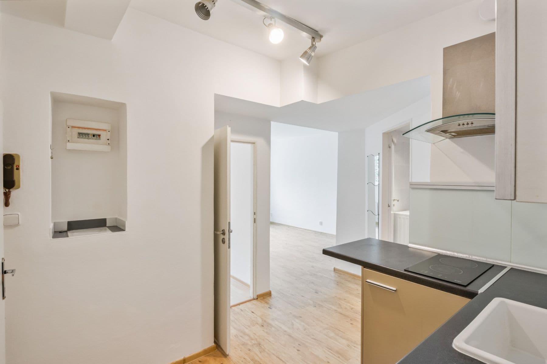 Pronájem bytu 2+kk 44 m², Podolská, Praha, Praha Pronájem bytu 2+kk 44 m², Podolská, Praha, Praha