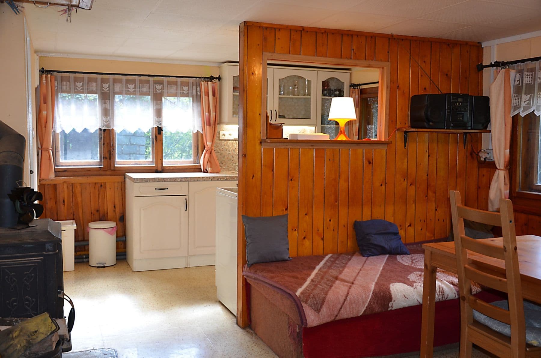 Prodej chaty, chalupy 80 m², pozemek 449 m², Dolní Břežany, Středočeský kraj Prodej chaty, chalupy 80 m², pozemek 449 m², Dolní Břežany, Středočeský kraj