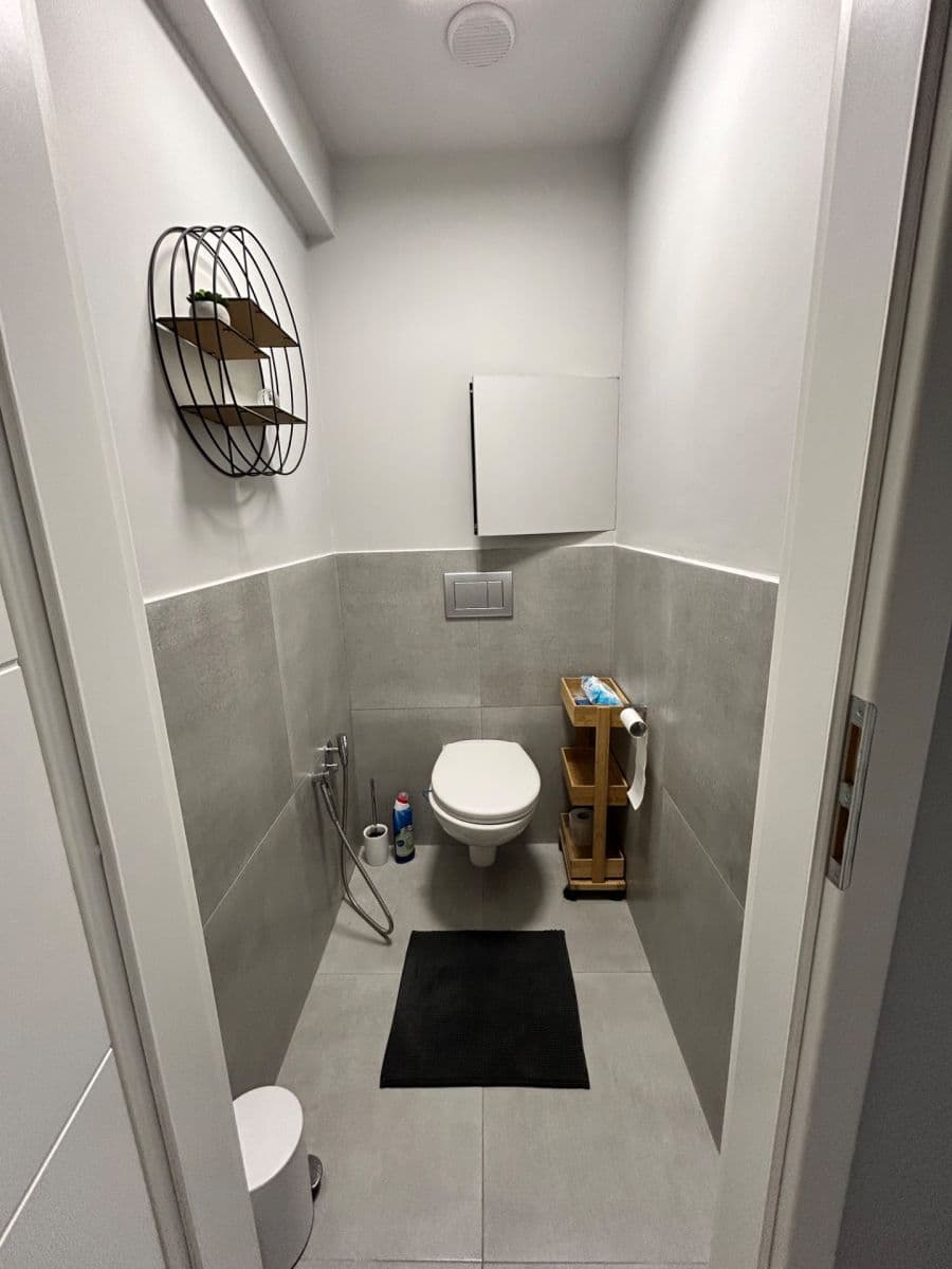 Prodej bytu 2+kk 60 m², sídl. Hůrka, Kralupy nad Vltavou, Středočeský kraj Prodej bytu 2+kk 60 m², sídl. Hůrka, Kralupy nad Vltavou, Středočeský kraj