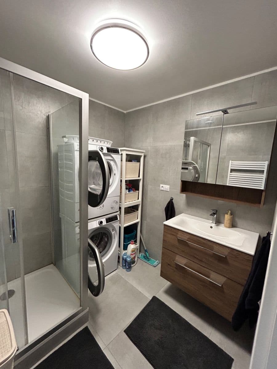 Prodej bytu 2+kk 60 m², sídl. Hůrka, Kralupy nad Vltavou, Středočeský kraj Prodej bytu 2+kk 60 m², sídl. Hůrka, Kralupy nad Vltavou, Středočeský kraj