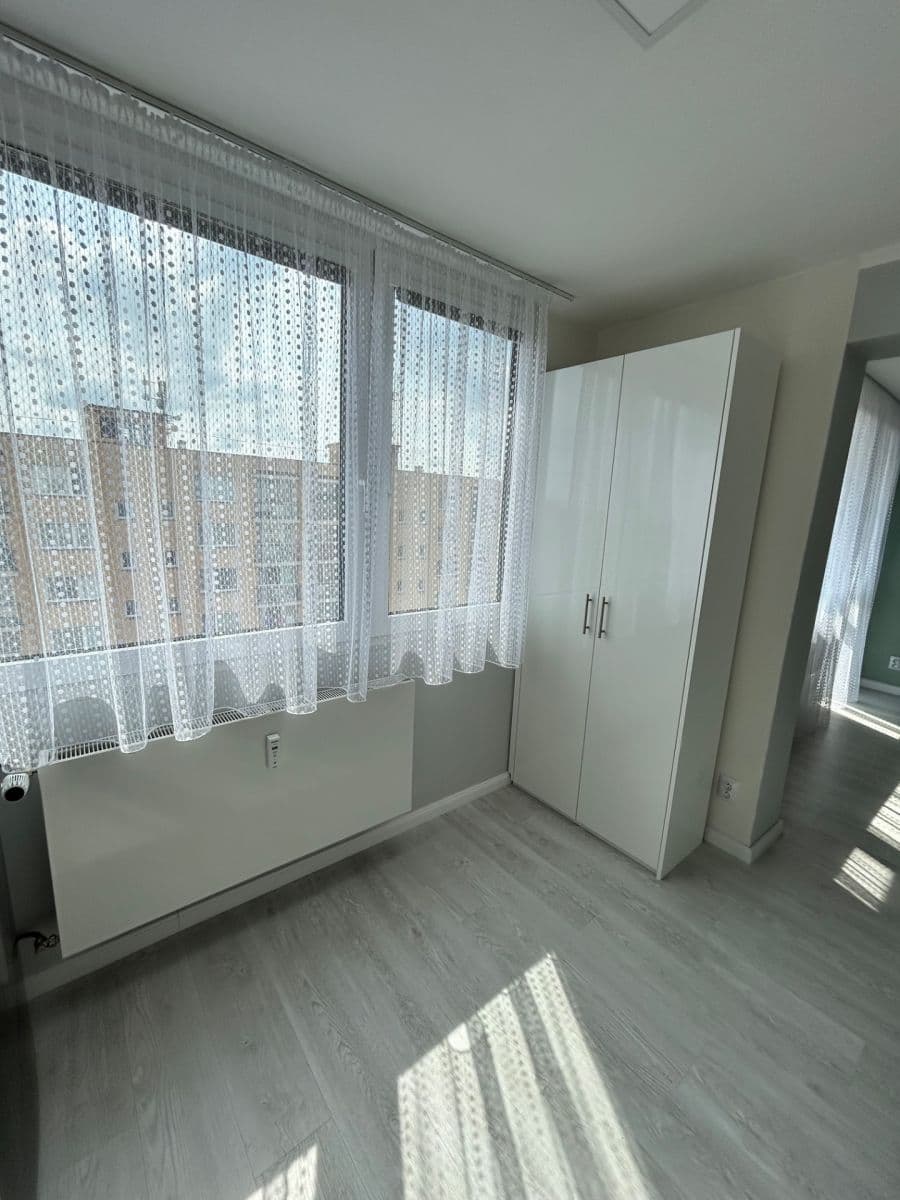 Prodej bytu 2+kk 60 m², sídl. Hůrka, Kralupy nad Vltavou, Středočeský kraj Prodej bytu 2+kk 60 m², sídl. Hůrka, Kralupy nad Vltavou, Středočeský kraj