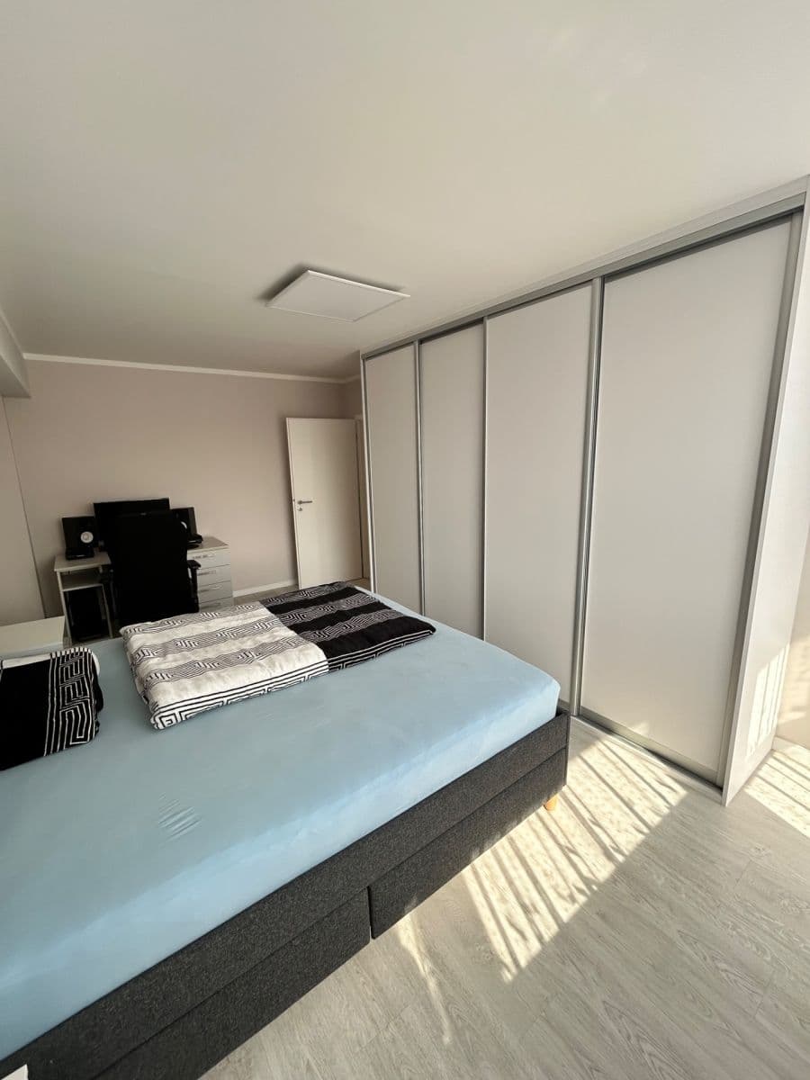 Prodej bytu 2+kk 60 m², sídl. Hůrka, Kralupy nad Vltavou, Středočeský kraj Prodej bytu 2+kk 60 m², sídl. Hůrka, Kralupy nad Vltavou, Středočeský kraj