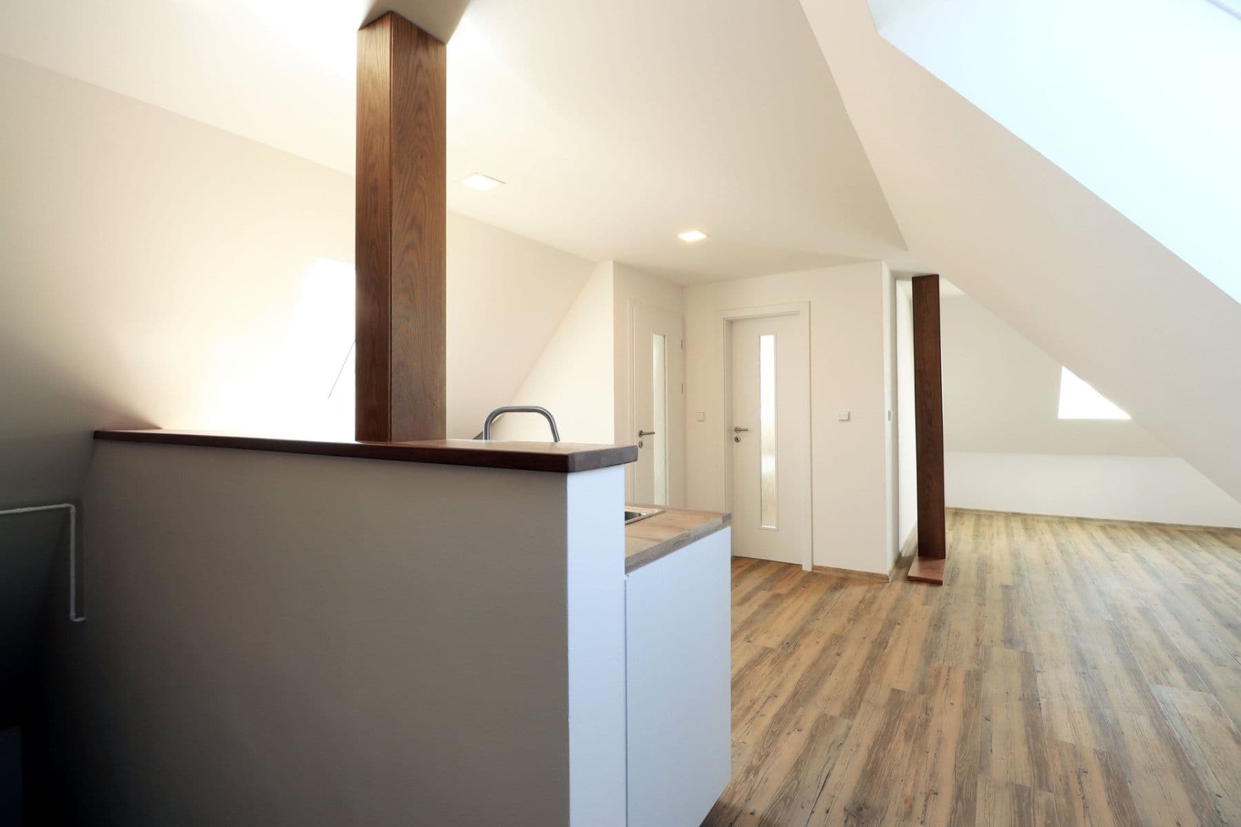 Pronájem bytu 2+kk 65 m², Chýňská, Praha, Praha Pronájem bytu 2+kk 65 m², Chýňská, Praha, Praha