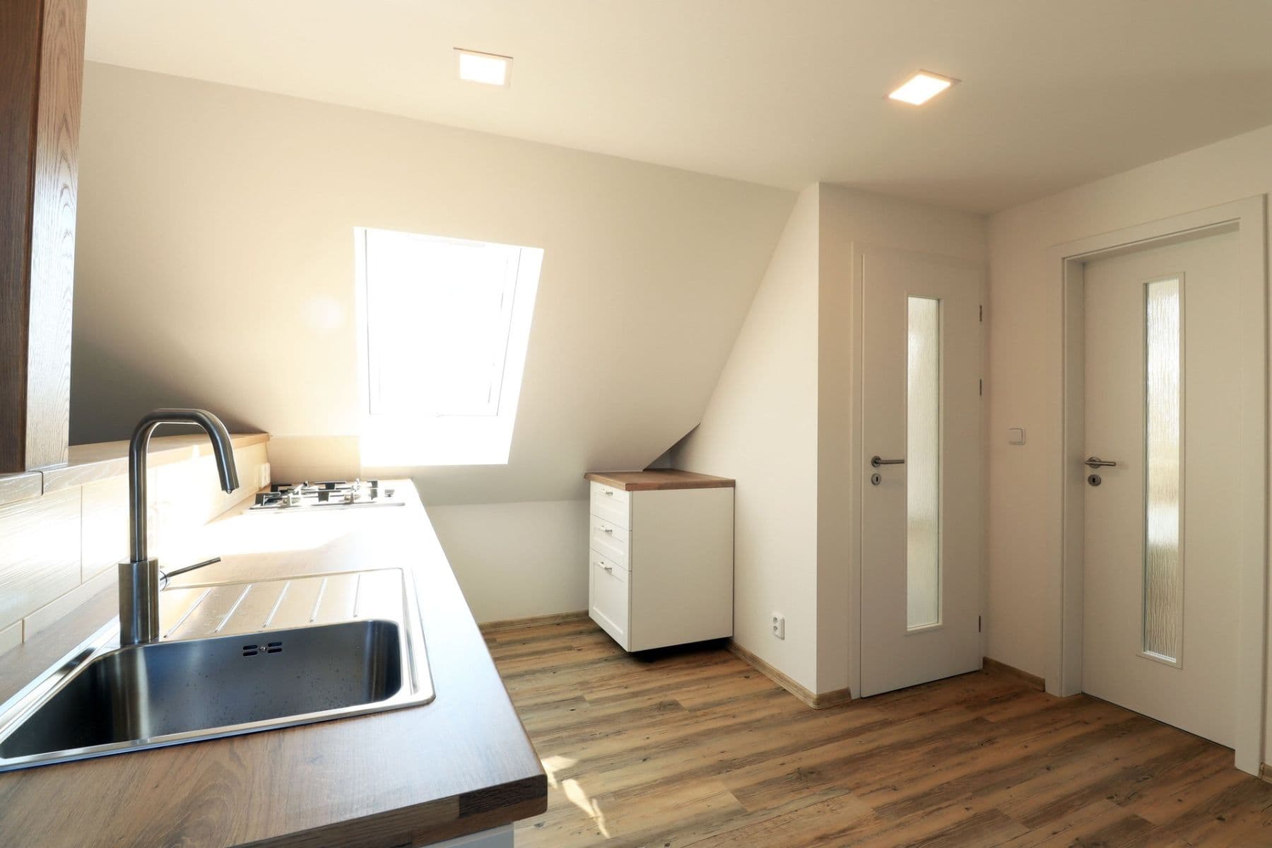 Pronájem bytu 2+kk 65 m², Chýňská, Praha, Praha Pronájem bytu 2+kk 65 m², Chýňská, Praha, Praha
