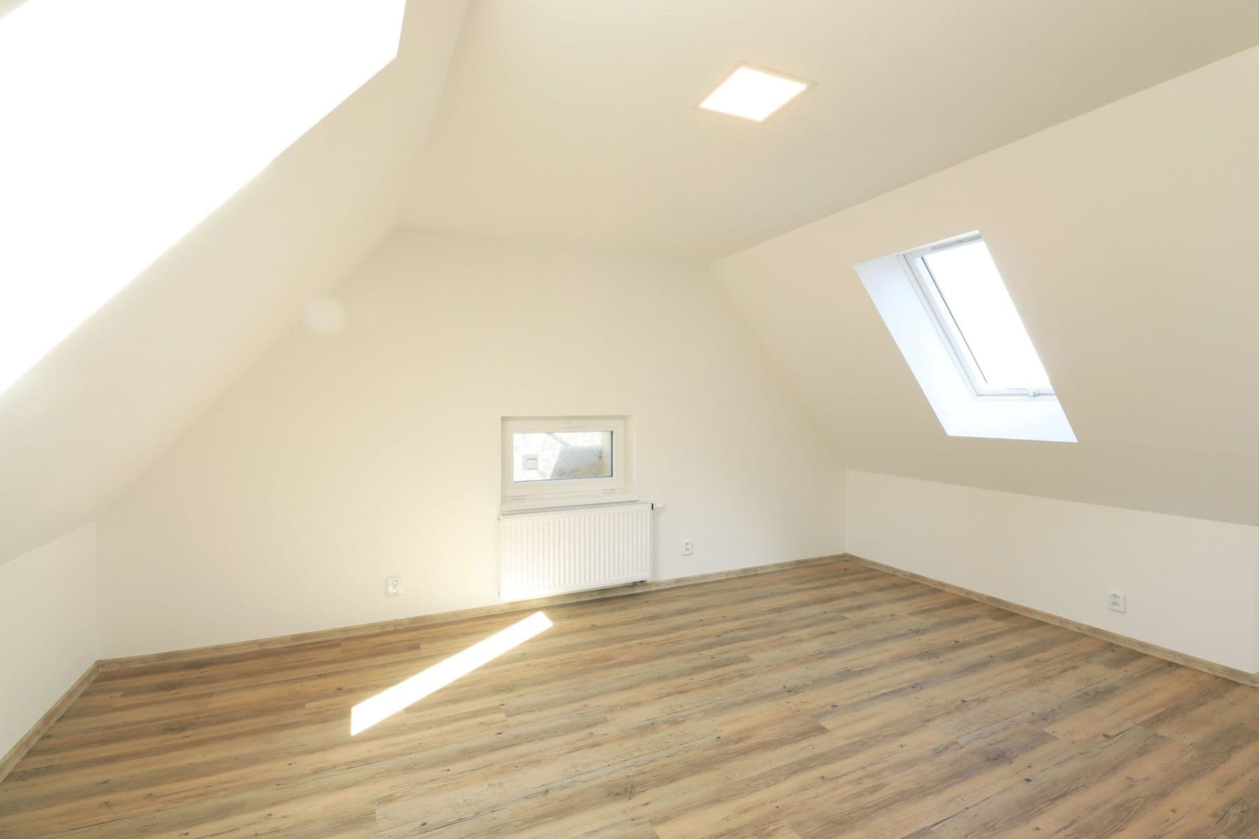 Pronájem bytu 2+kk 65 m², Chýňská, Praha, Praha Pronájem bytu 2+kk 65 m², Chýňská, Praha, Praha