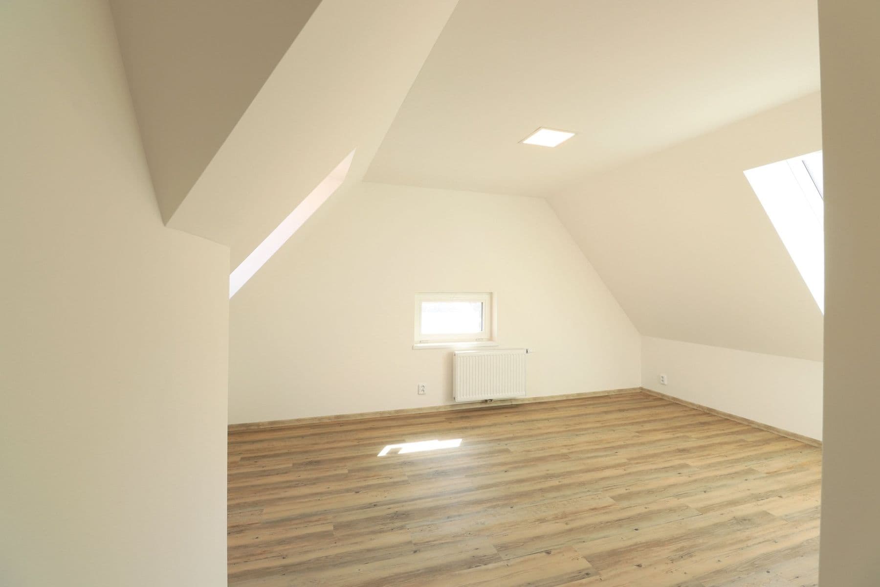 Pronájem bytu 2+kk 65 m², Chýňská, Praha, Praha Pronájem bytu 2+kk 65 m², Chýňská, Praha, Praha
