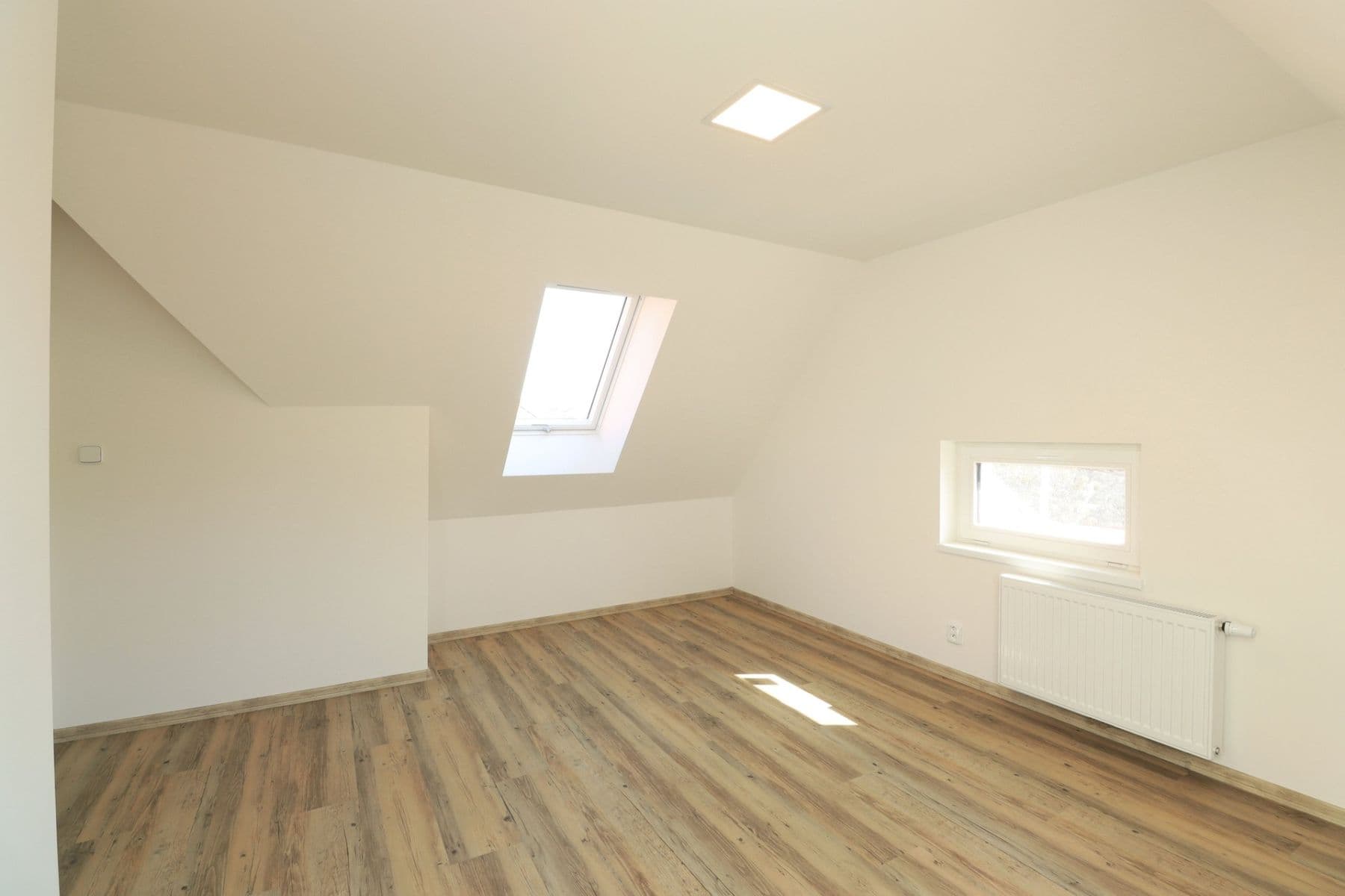 Pronájem bytu 2+kk 65 m², Chýňská, Praha, Praha Pronájem bytu 2+kk 65 m², Chýňská, Praha, Praha