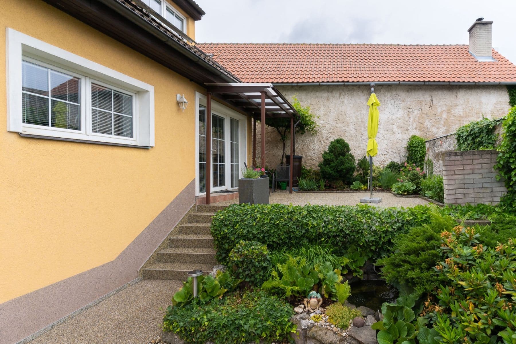 Pronájem domu 123 m², pozemek 1.700 m², Hradešín, Středočeský kraj Pronájem domu 123 m², pozemek 1.700 m², Hradešín, Středočeský kraj