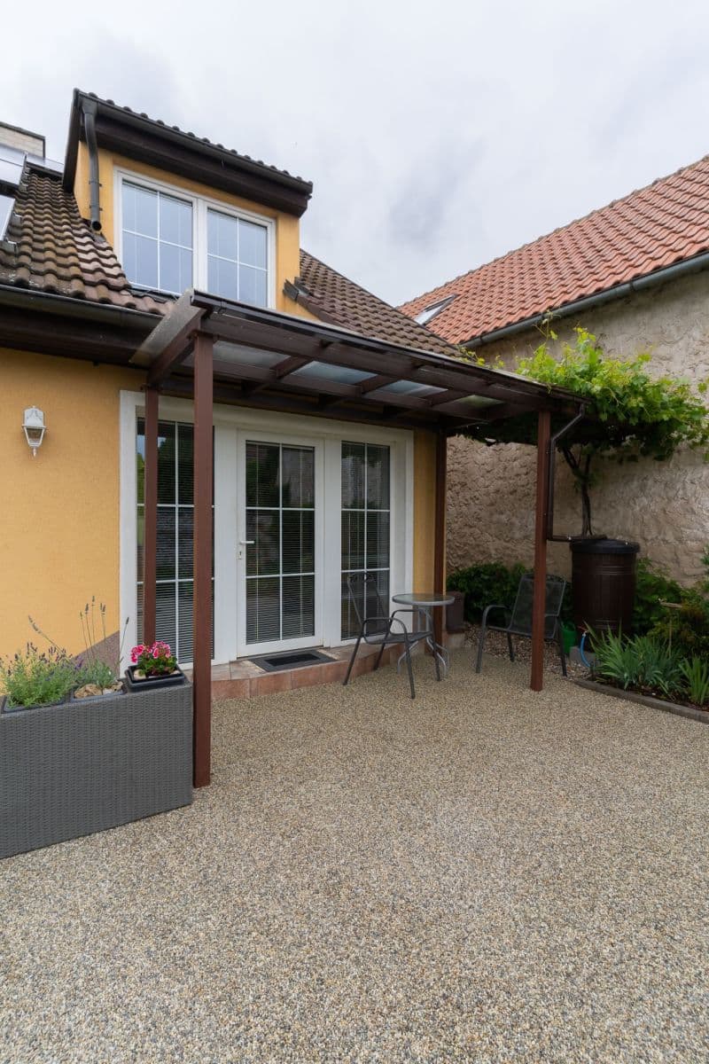 Pronájem domu 123 m², pozemek 1.700 m², Hradešín, Středočeský kraj Pronájem domu 123 m², pozemek 1.700 m², Hradešín, Středočeský kraj