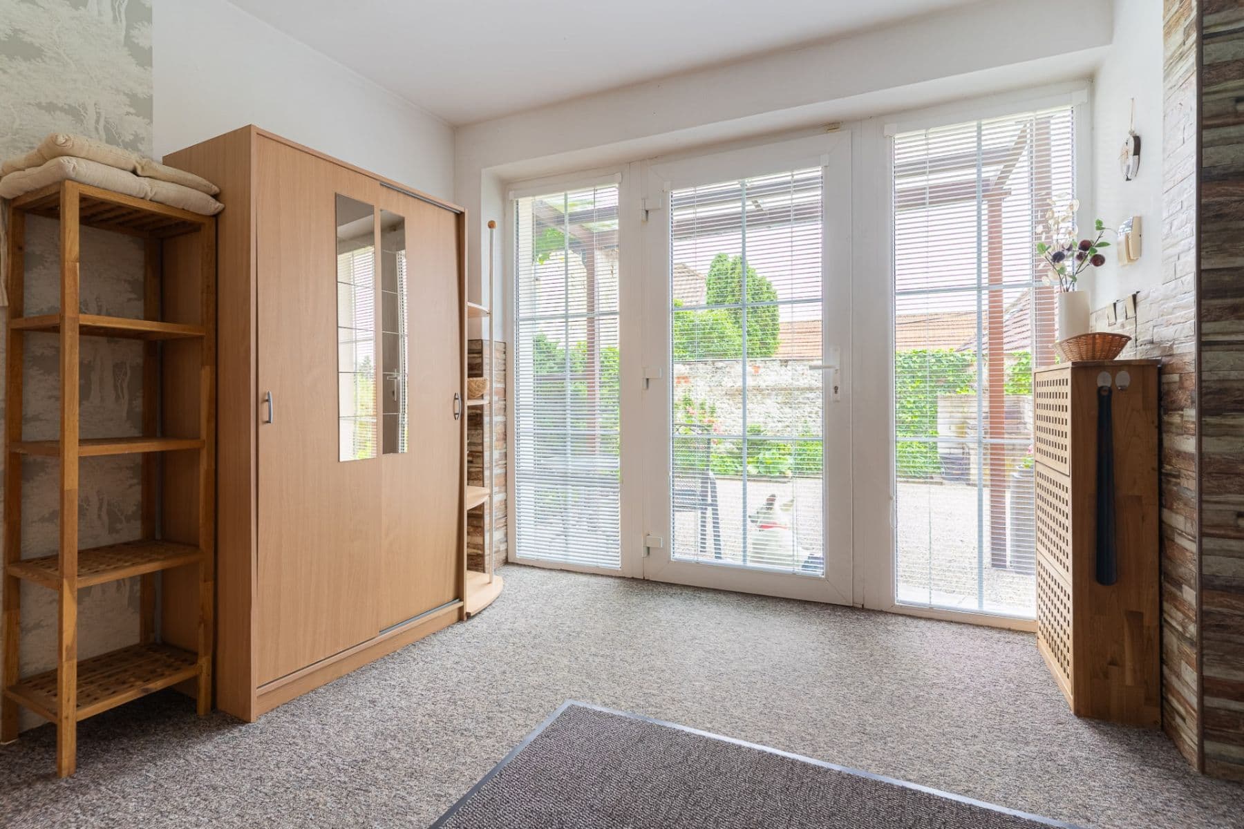 Pronájem domu 123 m², pozemek 1.700 m², Hradešín, Středočeský kraj Pronájem domu 123 m², pozemek 1.700 m², Hradešín, Středočeský kraj