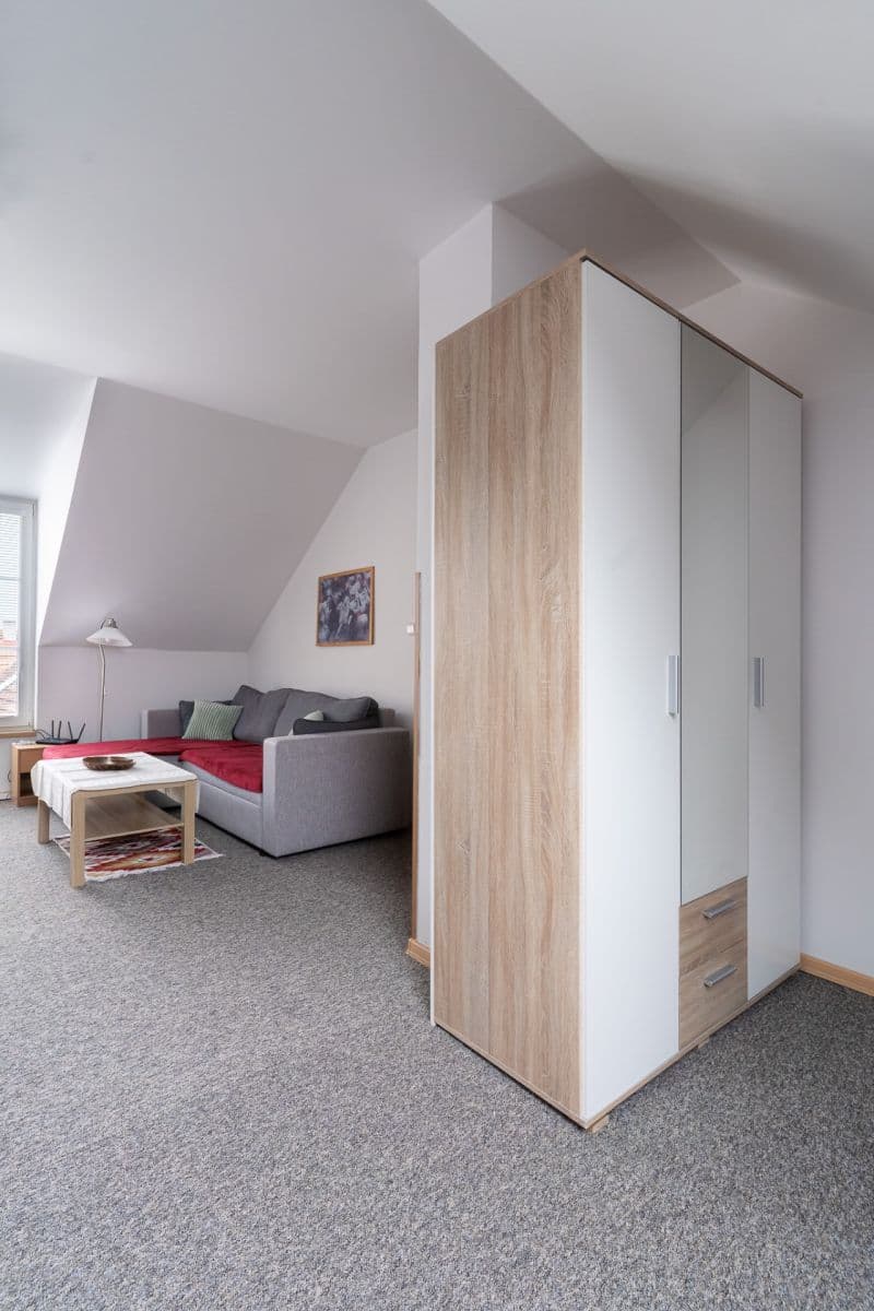 Pronájem domu 123 m², pozemek 1.700 m², Hradešín, Středočeský kraj Pronájem domu 123 m², pozemek 1.700 m², Hradešín, Středočeský kraj
