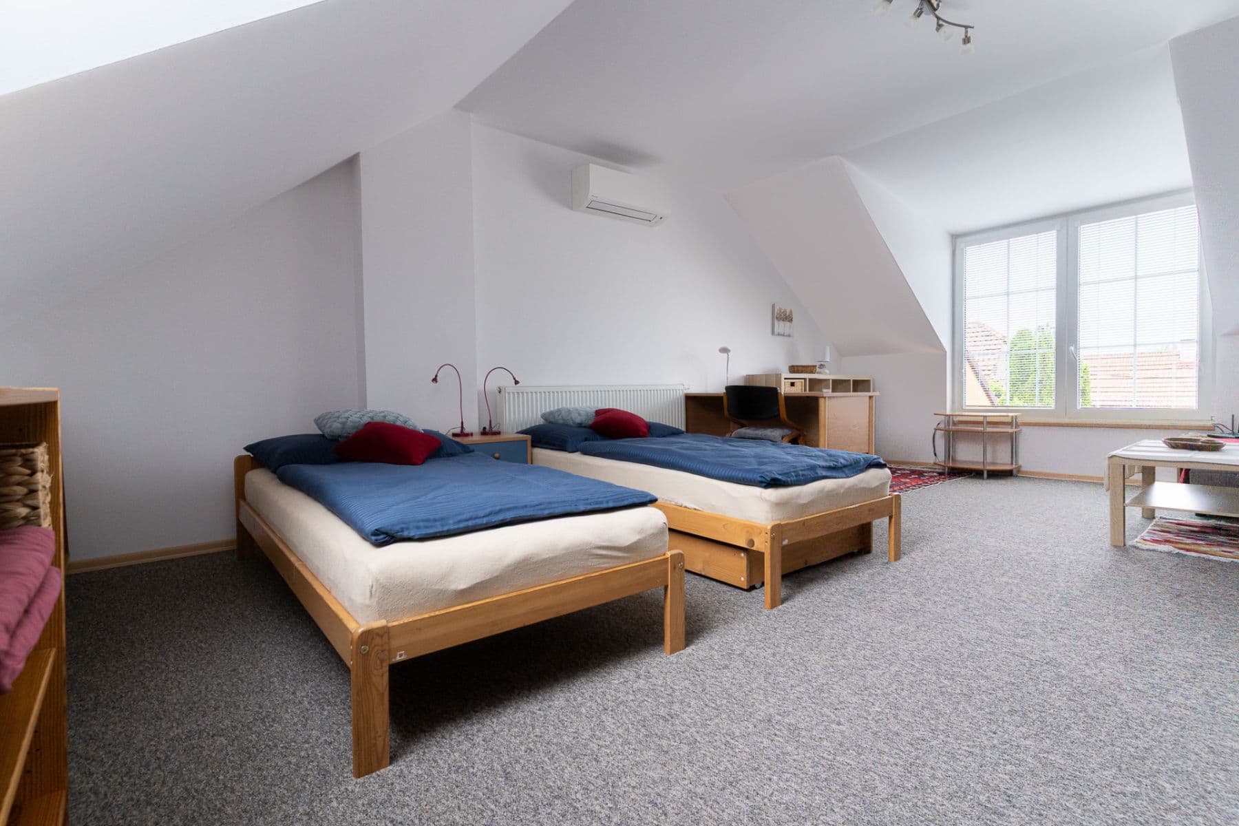 Pronájem domu 123 m², pozemek 1.700 m², Hradešín, Středočeský kraj Pronájem domu 123 m², pozemek 1.700 m², Hradešín, Středočeský kraj