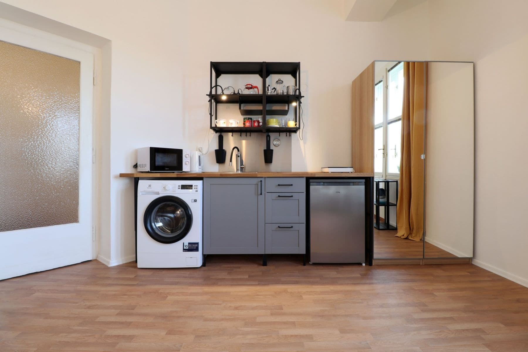 Pronájem bytu 1+kk 21 m², Sportovní, Praha, Praha Pronájem bytu 1+kk 21 m², Sportovní, Praha, Praha