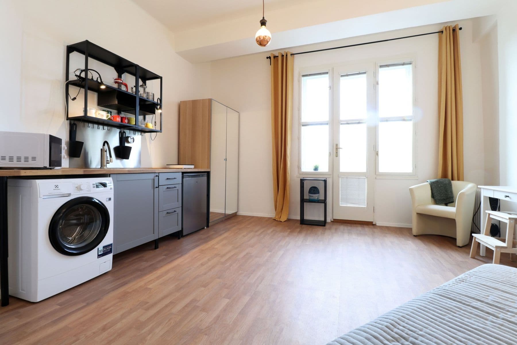 Pronájem bytu 1+kk 21 m², Sportovní, Praha, Praha Pronájem bytu 1+kk 21 m², Sportovní, Praha, Praha
