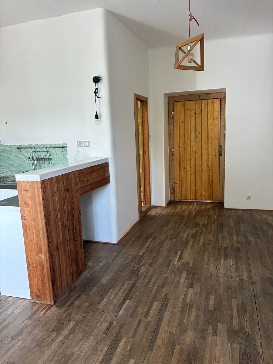Pronájem bytu 2+kk 53 m², U Uranie, Praha, Praha Pronájem bytu 2+kk 53 m², U Uranie, Praha, Praha