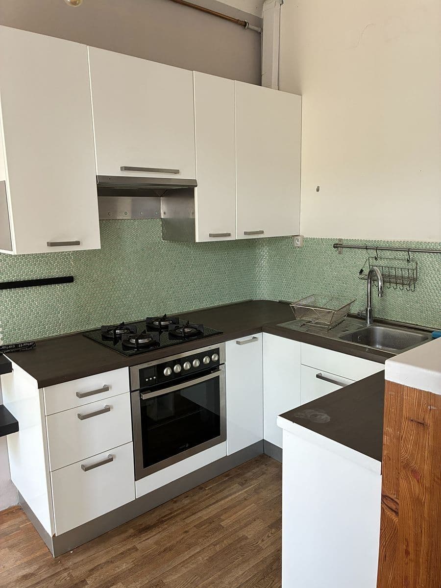 Pronájem bytu 2+kk 53 m², U Uranie, Praha, Praha Pronájem bytu 2+kk 53 m², U Uranie, Praha, Praha