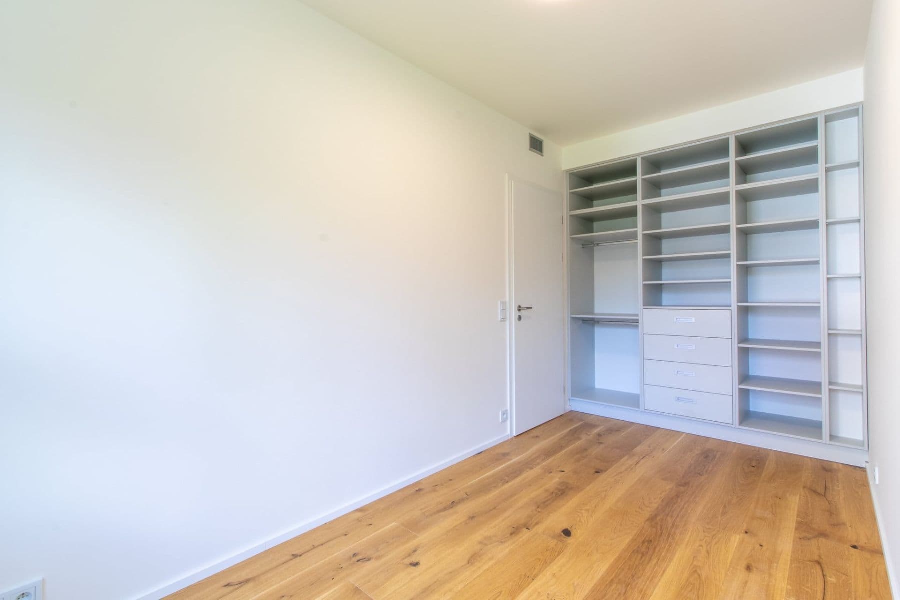 Pronájem bytu 3+kk 82 m², U Komína, Praha, Praha Pronájem bytu 3+kk 82 m², U Komína, Praha, Praha