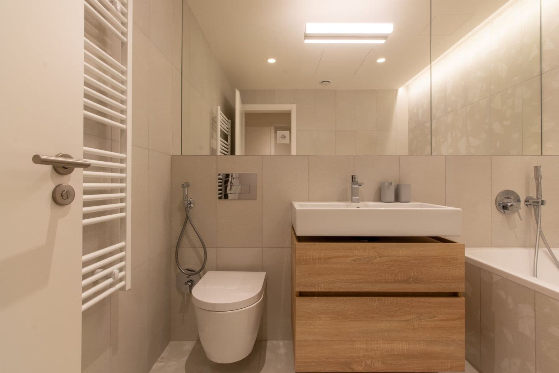 Pronájem bytu 3+kk 82 m², U Komína, Praha, Praha Pronájem bytu 3+kk 82 m², U Komína, Praha, Praha