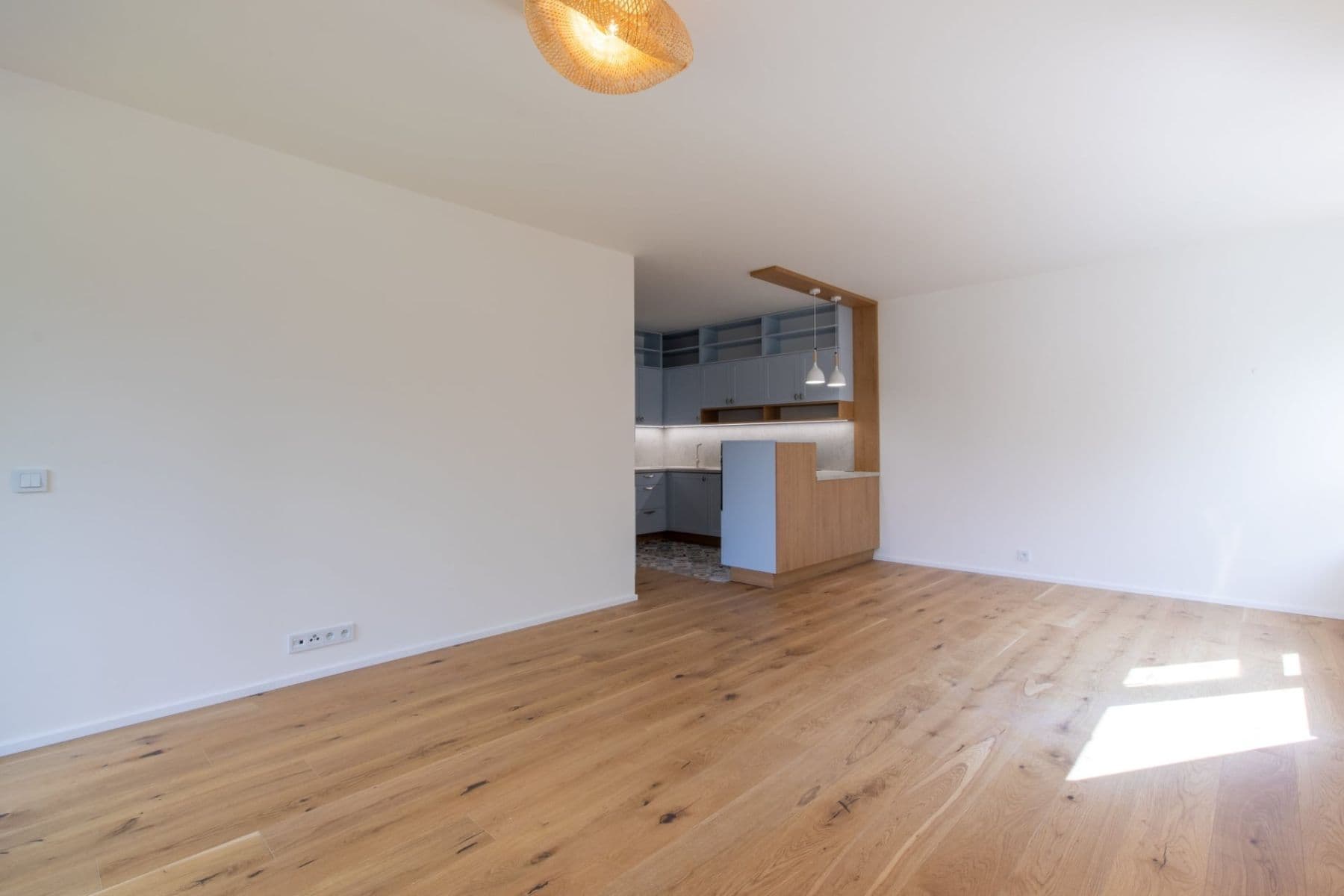 Pronájem bytu 3+kk 82 m², U Komína, Praha, Praha Pronájem bytu 3+kk 82 m², U Komína, Praha, Praha