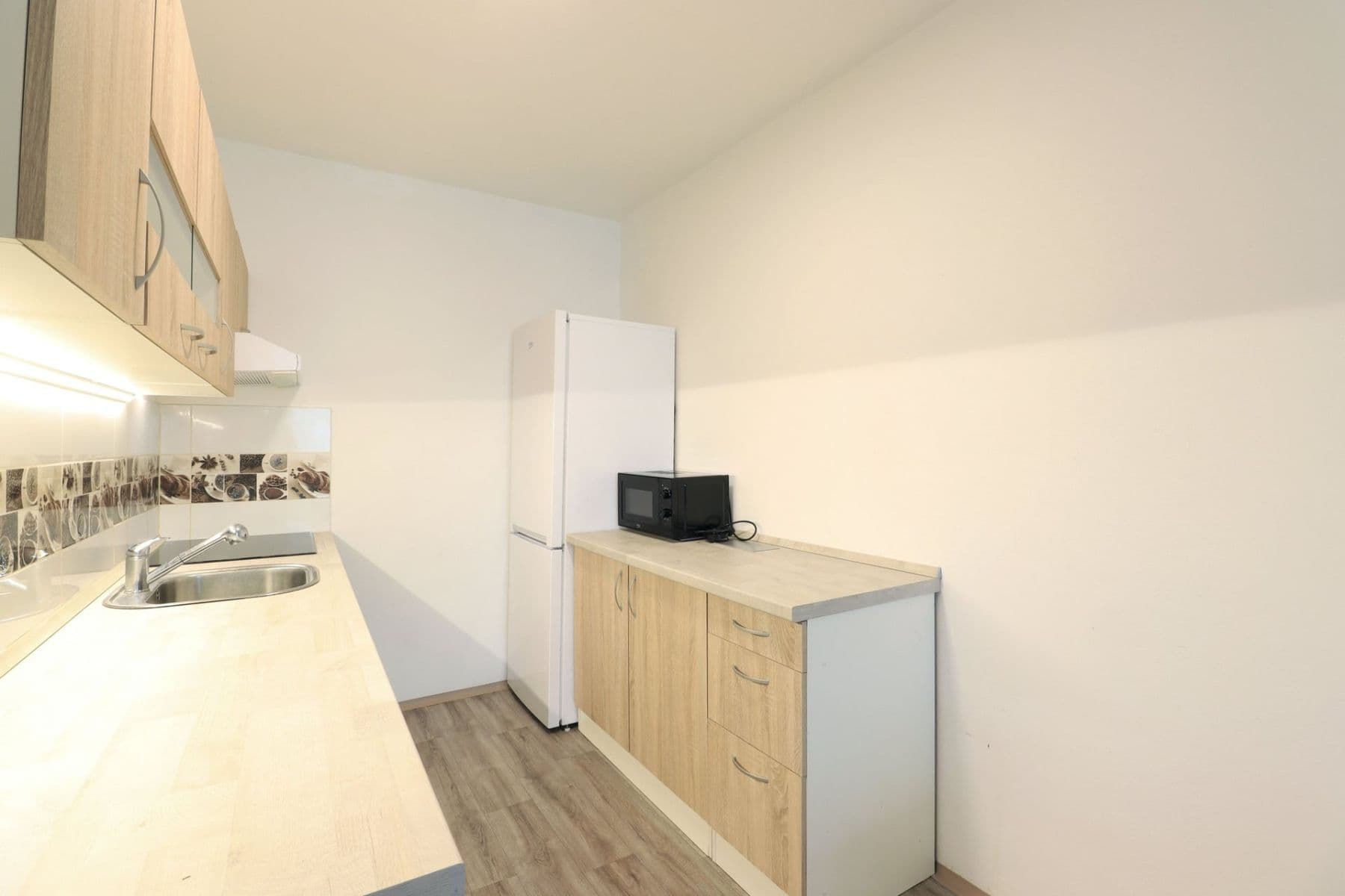 Pronájem bytu 3+kk 66 m², Petýrkova, Praha, Praha Pronájem bytu 3+kk 66 m², Petýrkova, Praha, Praha