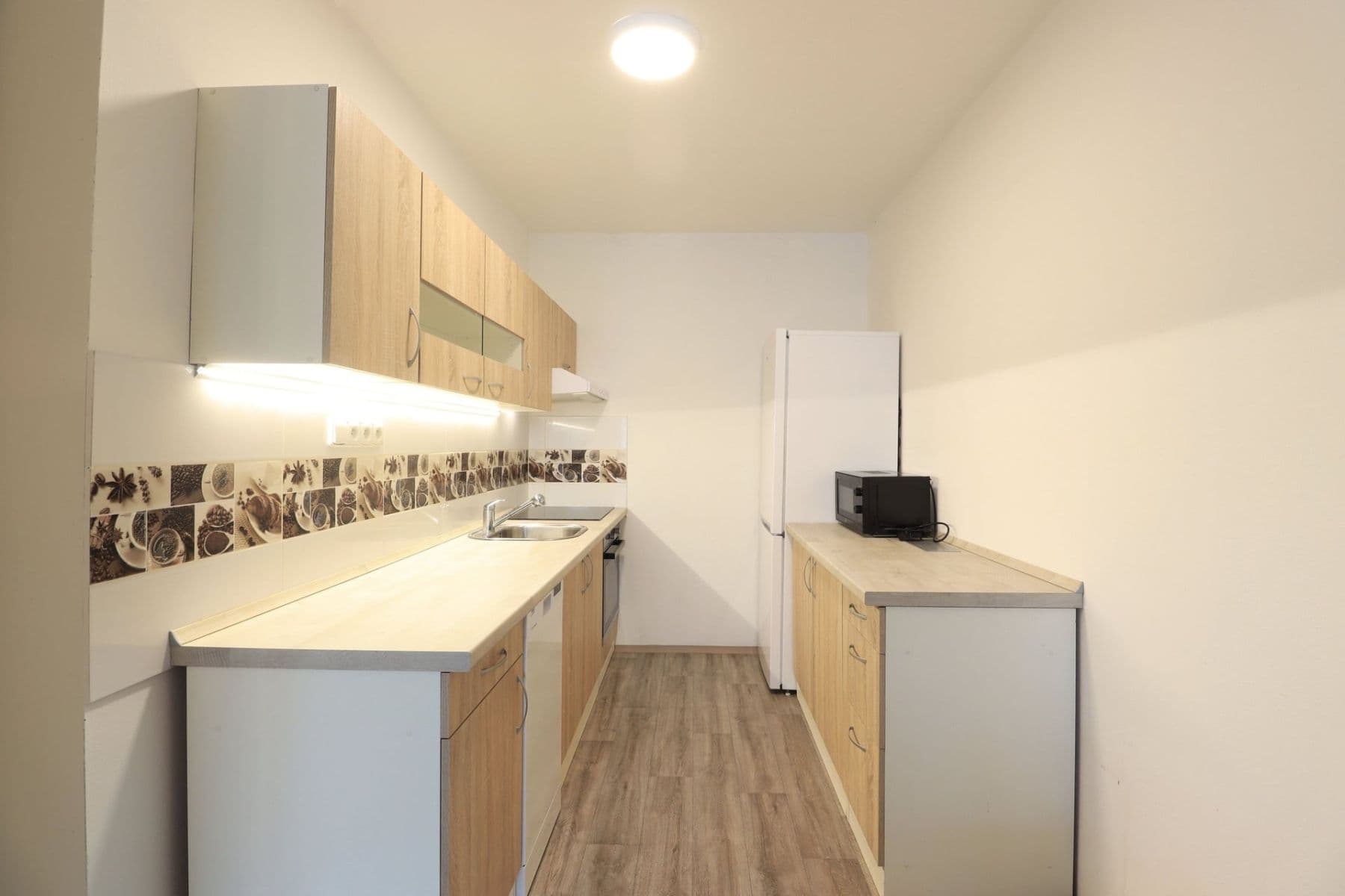 Pronájem bytu 3+kk 66 m², Petýrkova, Praha, Praha Pronájem bytu 3+kk 66 m², Petýrkova, Praha, Praha