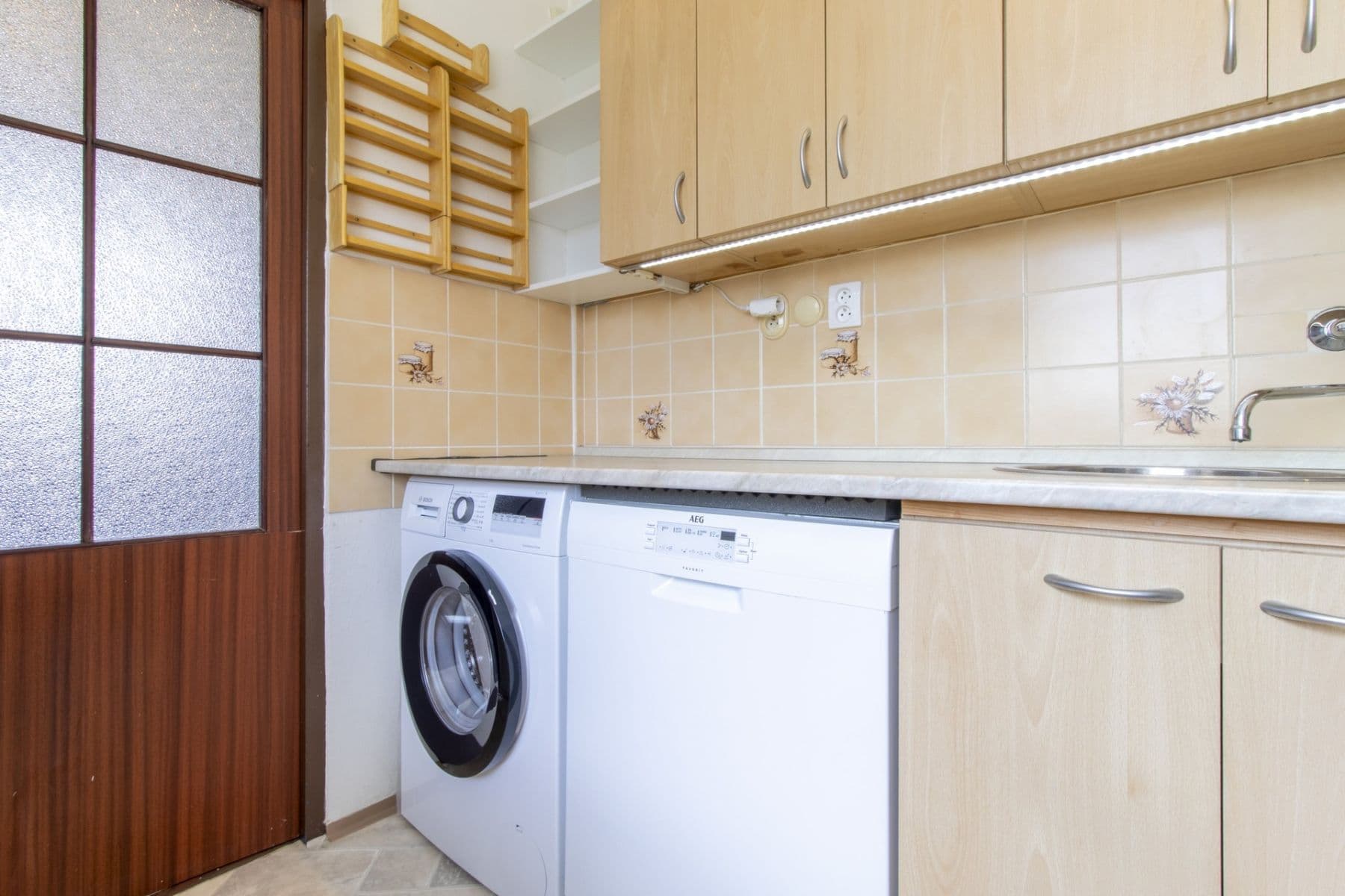 Pronájem bytu 4+1 62 m², Jílovská, Praha, Praha Pronájem bytu 4+1 62 m², Jílovská, Praha, Praha