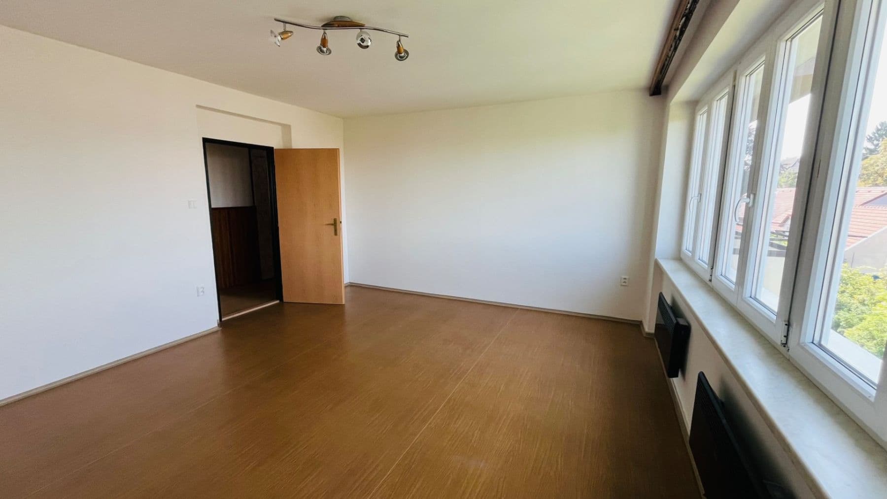 Pronájem bytu 3+1 65 m², Horova, Říčany, Středočeský kraj Pronájem bytu 3+1 65 m², Horova, Říčany, Středočeský kraj