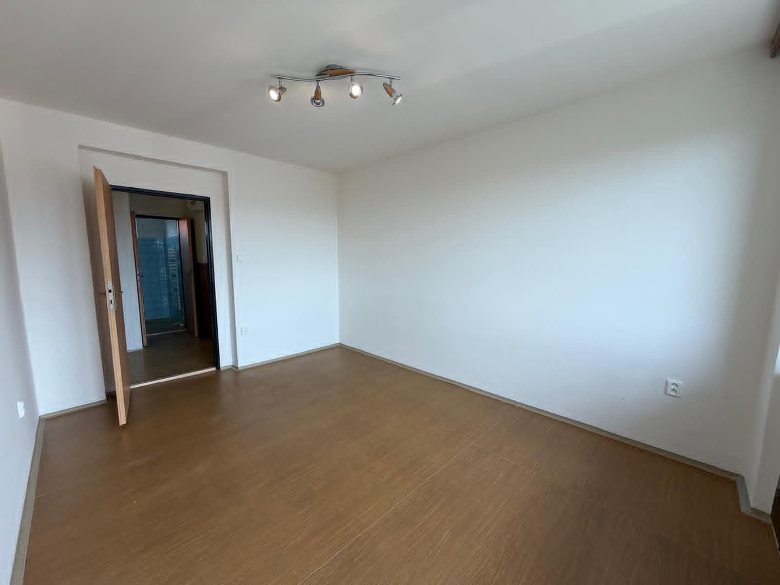 Pronájem bytu 3+1 65 m², Horova, Říčany, Středočeský kraj Pronájem bytu 3+1 65 m², Horova, Říčany, Středočeský kraj