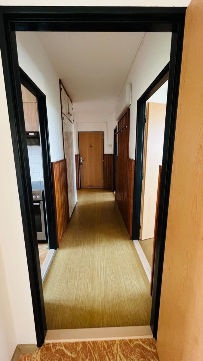 Pronájem bytu 3+1 65 m², Horova, Říčany, Středočeský kraj Pronájem bytu 3+1 65 m², Horova, Říčany, Středočeský kraj