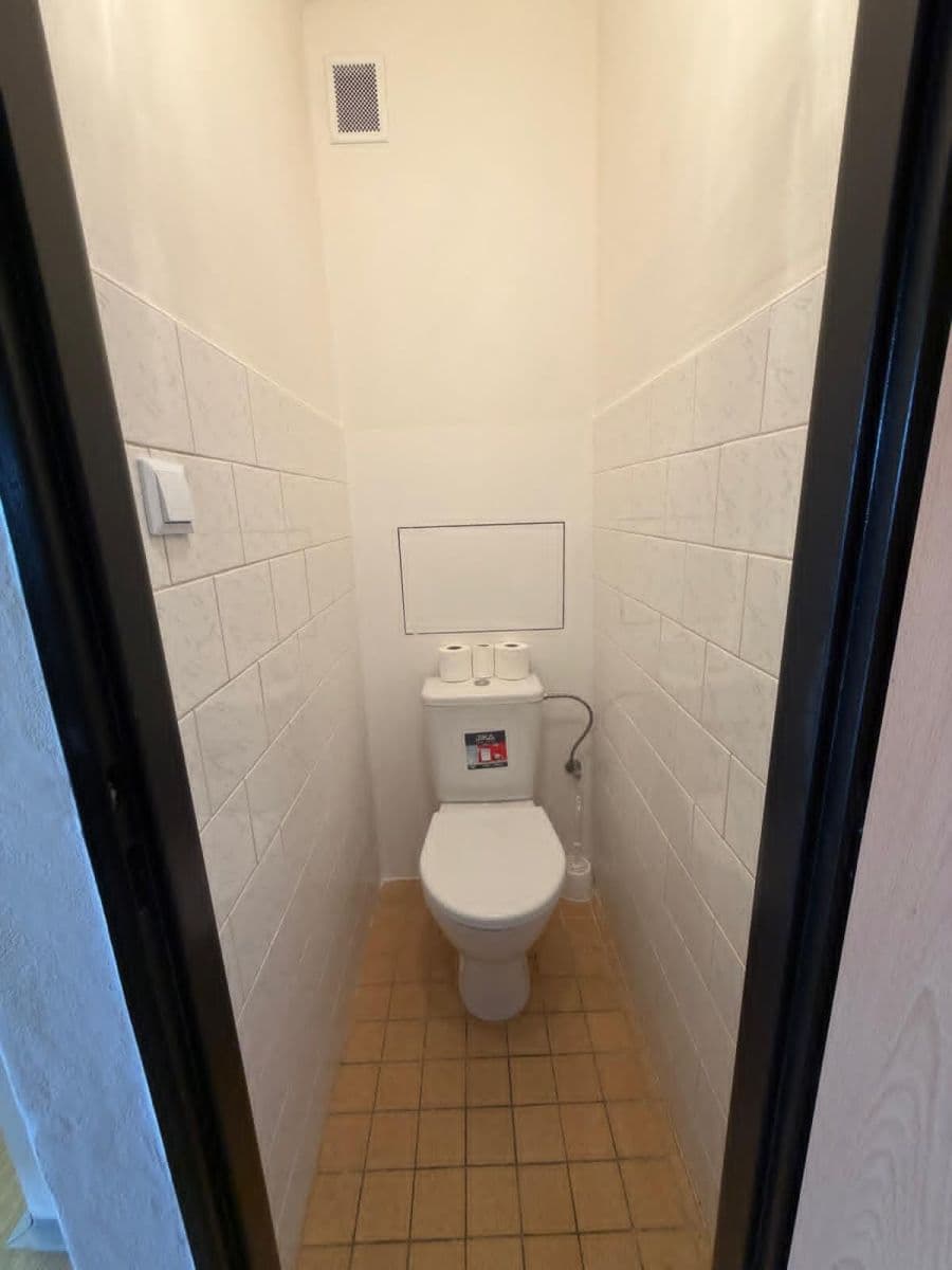 Pronájem bytu 3+1 65 m², Horova, Říčany, Středočeský kraj Pronájem bytu 3+1 65 m², Horova, Říčany, Středočeský kraj