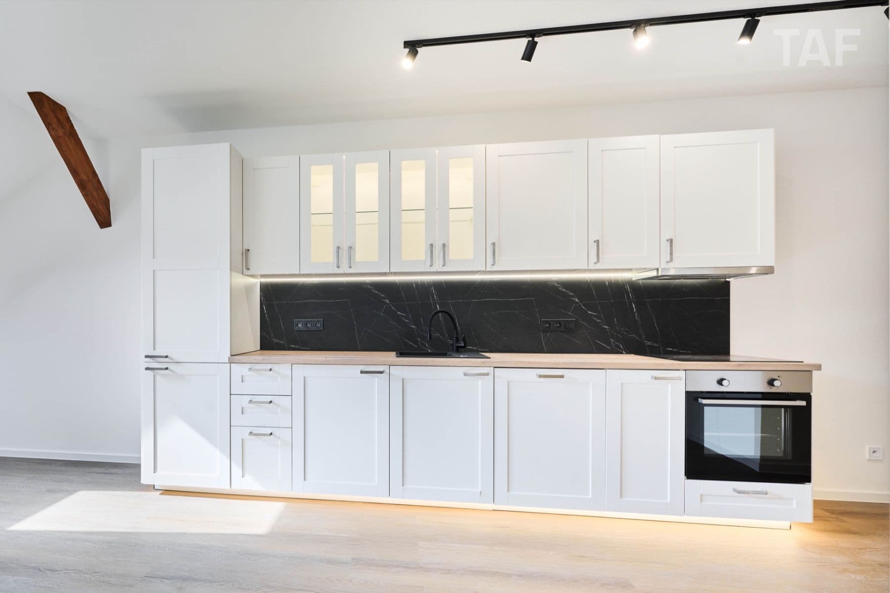 Prodej bytu 3+kk 81 m², Plzeňská, Praha, Praha Prodej bytu 3+kk 81 m², Plzeňská, Praha, Praha