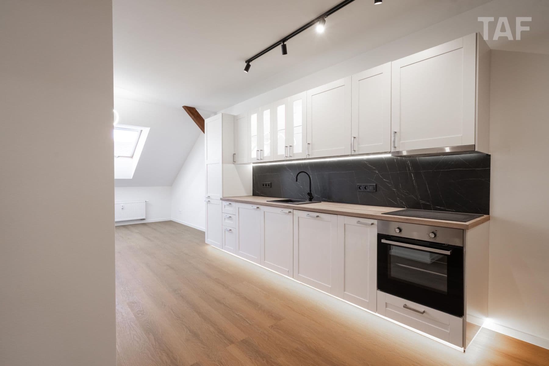 Prodej bytu 3+kk 81 m², Plzeňská, Praha, Praha Prodej bytu 3+kk 81 m², Plzeňská, Praha, Praha