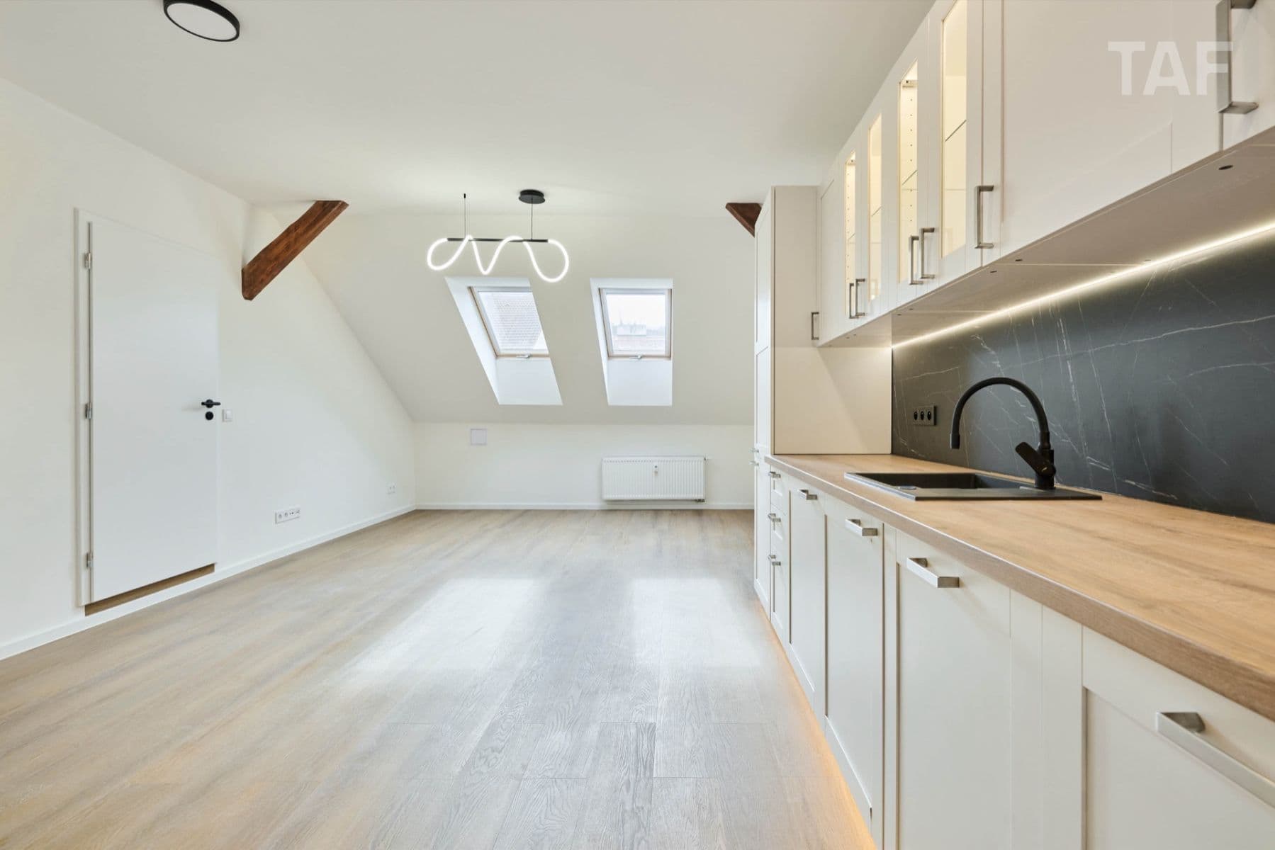 Prodej bytu 3+kk 81 m², Plzeňská, Praha, Praha Prodej bytu 3+kk 81 m², Plzeňská, Praha, Praha