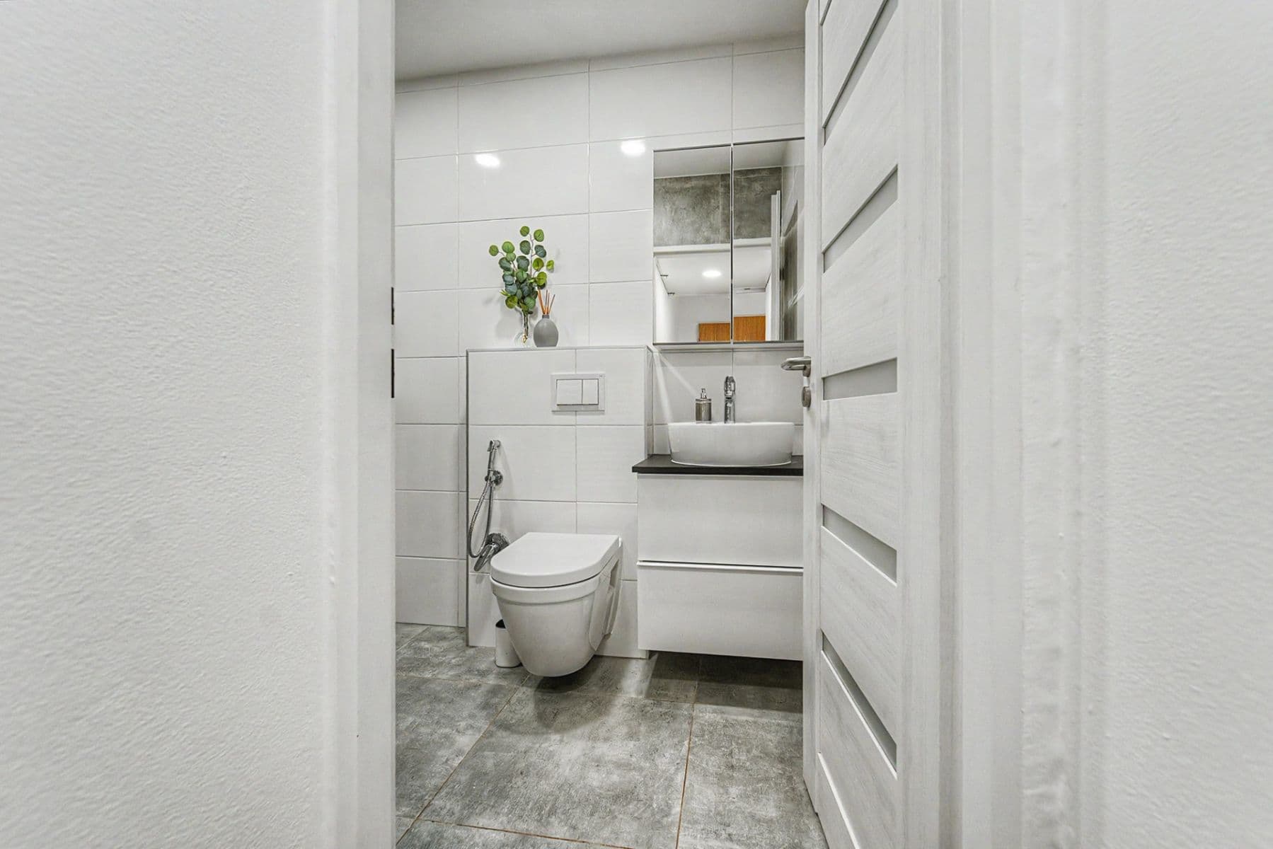 Prodej bytu 1+kk 33 m², Lounských, Praha, Praha Prodej bytu 1+kk 33 m², Lounských, Praha, Praha