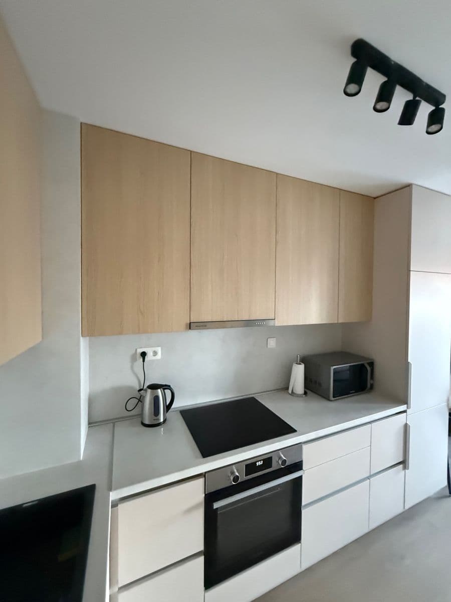 Pronájem bytu 2+1 35 m², Bernolákova, Trnava, Trnavský kraj Pronájem bytu 2+1 35 m², Bernolákova, Trnava, Trnavský kraj