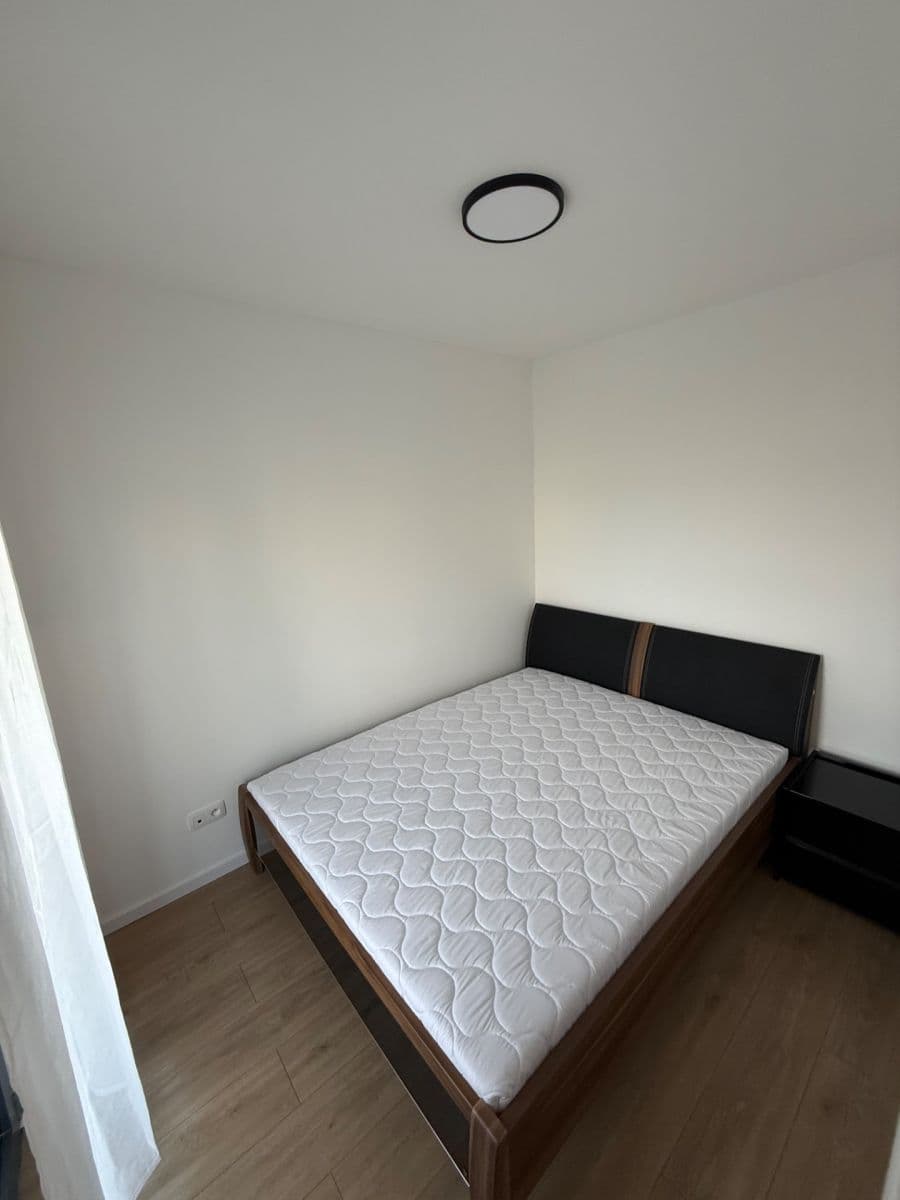 Pronájem bytu 2+1 35 m², Bernolákova, Trnava, Trnavský kraj Pronájem bytu 2+1 35 m², Bernolákova, Trnava, Trnavský kraj
