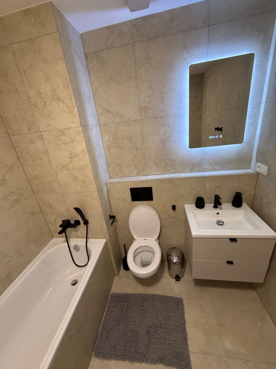 Pronájem bytu 2+1 35 m², Bernolákova, Trnava, Trnavský kraj Pronájem bytu 2+1 35 m², Bernolákova, Trnava, Trnavský kraj