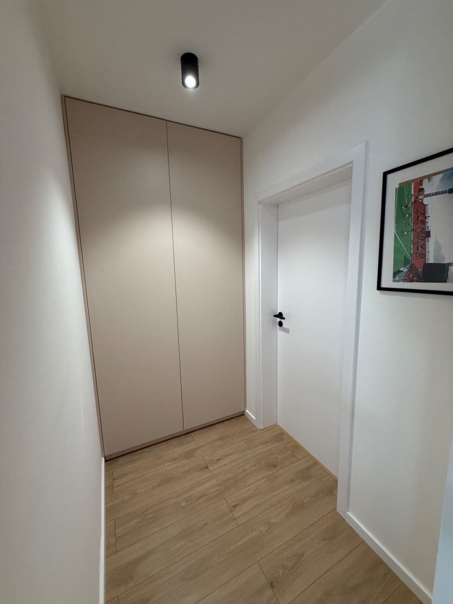 Pronájem bytu 2+1 35 m², Bernolákova, Trnava, Trnavský kraj Pronájem bytu 2+1 35 m², Bernolákova, Trnava, Trnavský kraj