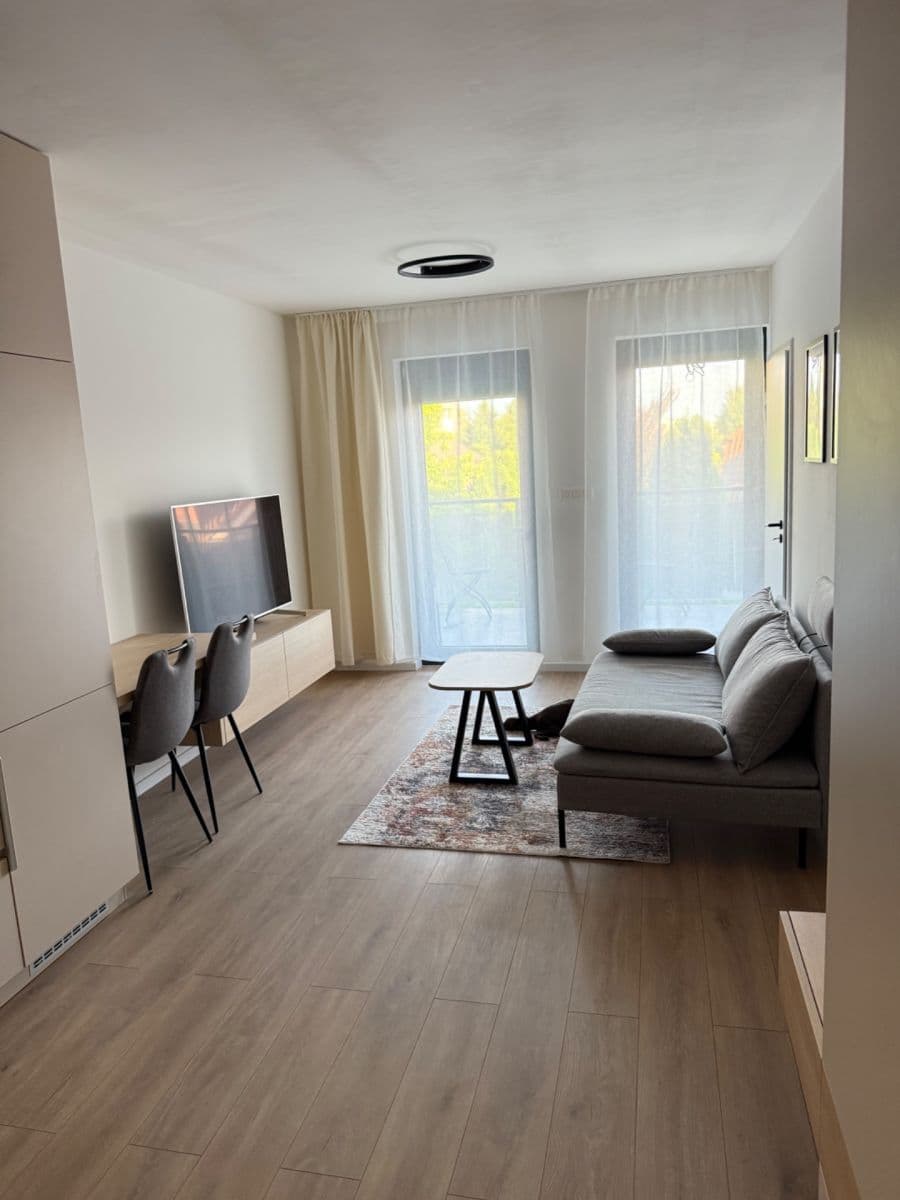 Pronájem bytu 2+1 35 m², Bernolákova, Trnava, Trnavský kraj Pronájem bytu 2+1 35 m², Bernolákova, Trnava, Trnavský kraj