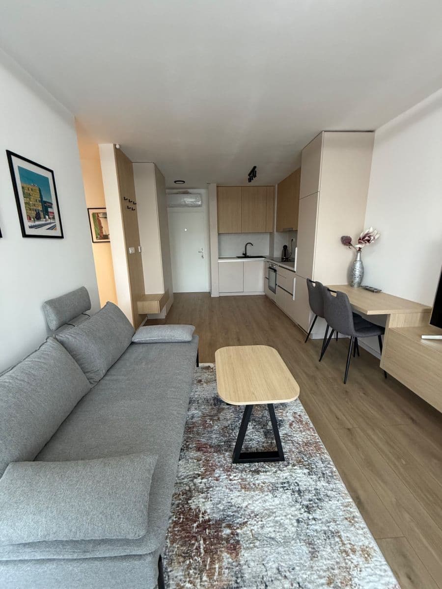 Pronájem bytu 2+1 35 m², Bernolákova, Trnava, Trnavský kraj Pronájem bytu 2+1 35 m², Bernolákova, Trnava, Trnavský kraj