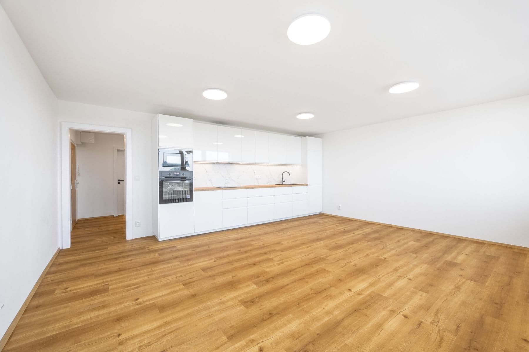 Prodej bytu 3+kk 80 m², Daškova, Praha, Praha Prodej bytu 3+kk 80 m², Daškova, Praha, Praha