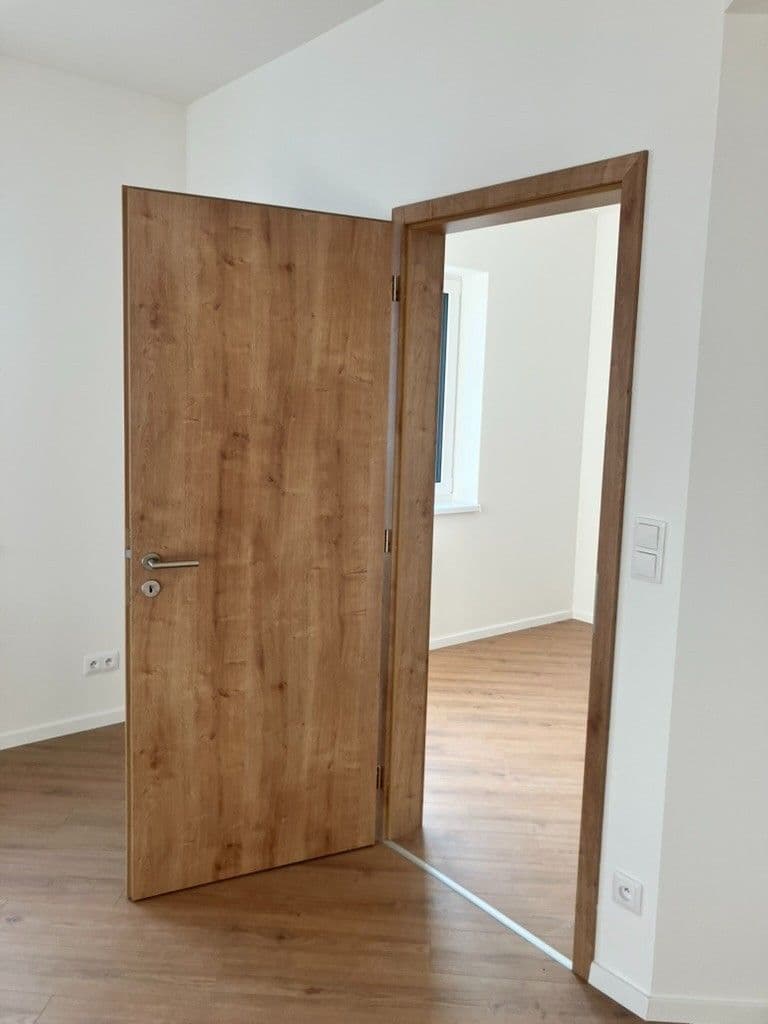 Pronájem bytu 3+kk 74 m², Brněnská, Šlapanice, Jihomoravský kraj Pronájem bytu 3+kk 74 m², Brněnská, Šlapanice, Jihomoravský kraj