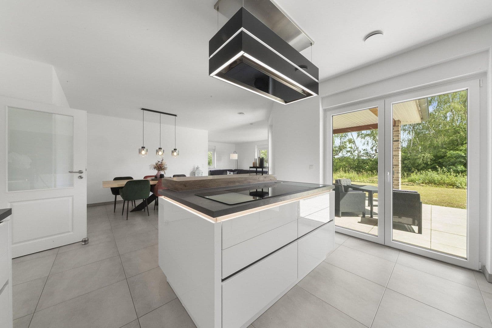 Prodej domu 167 m², pozemek 645 m², Wathlingen, Dolní Sasko Prodej domu 167 m², pozemek 645 m², Wathlingen, Dolní Sasko