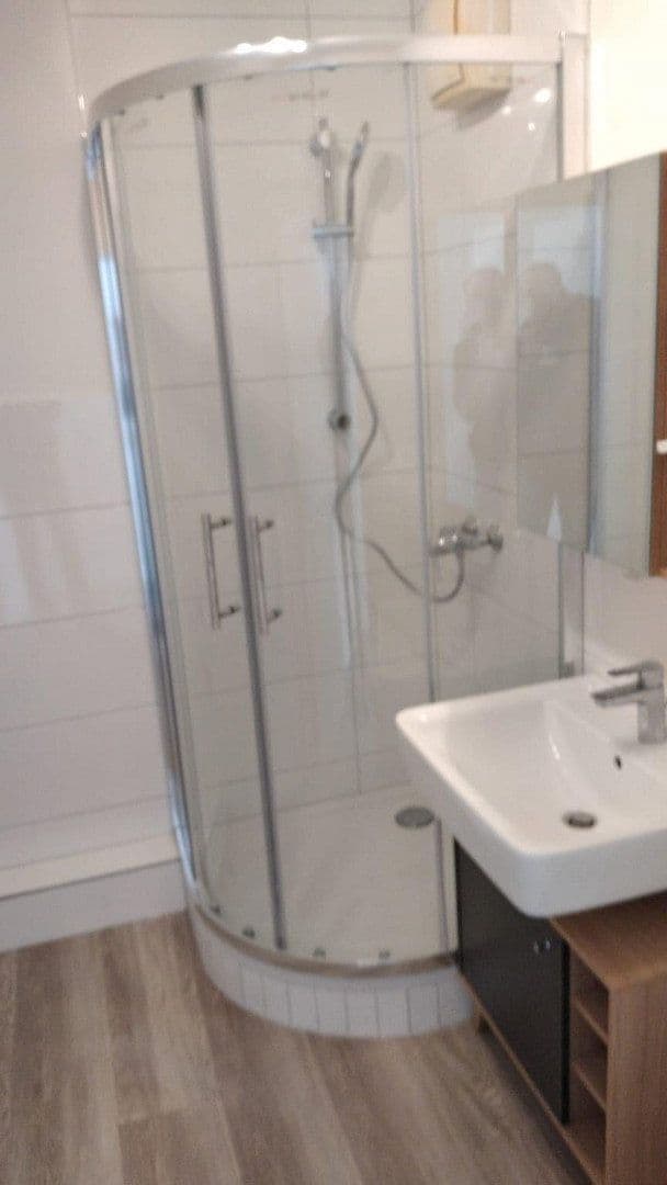 Pronájem bytu 1+1 30 m², Am Sonnigen Hang 4, Mainz, Porýní-Falc Pronájem bytu 1+1 30 m², Am Sonnigen Hang 4, Mainz, Porýní-Falc