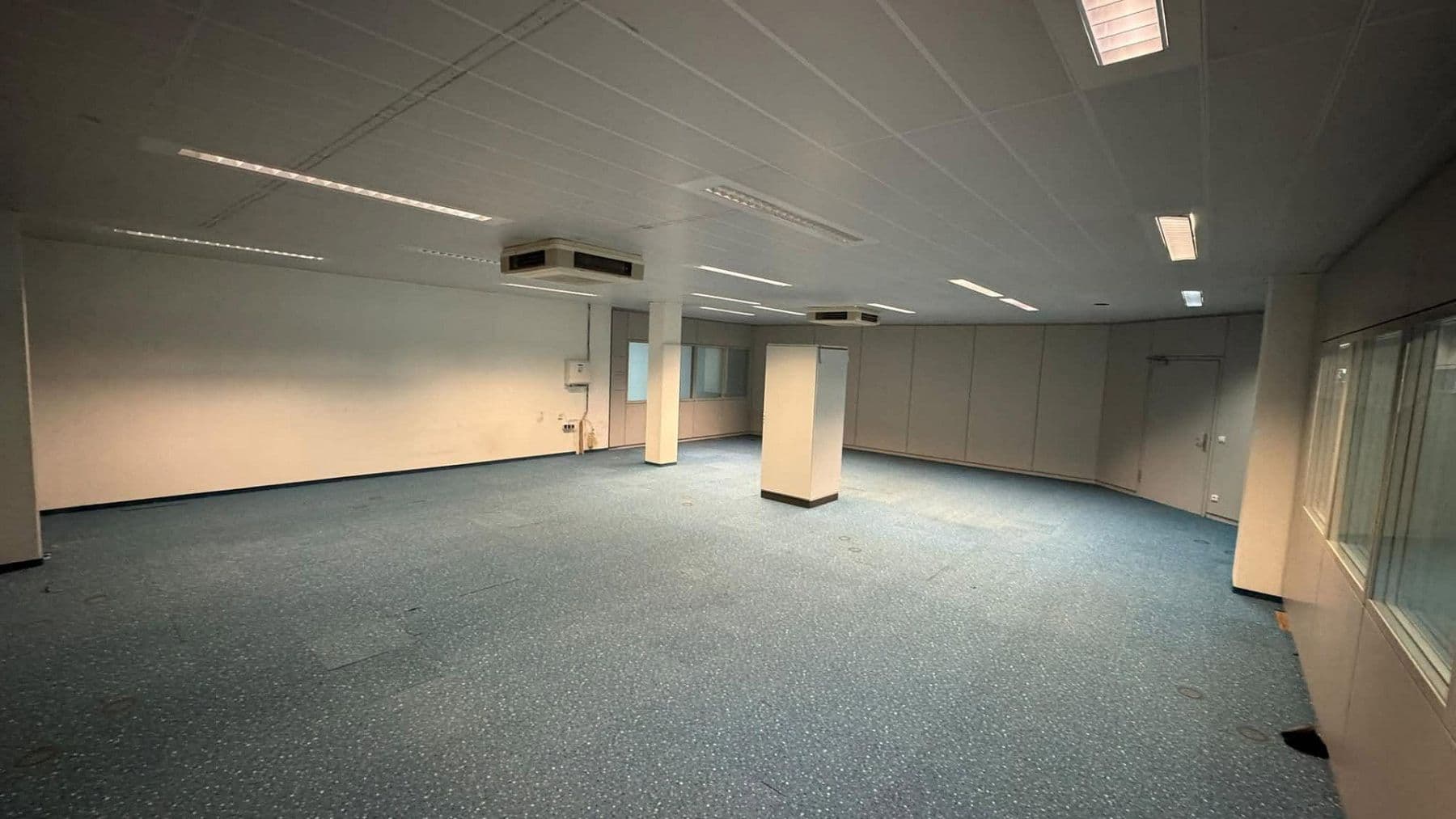 Pronájem kanceláře 105 m², Schwadermühlstr., 3, Cadolzburg, Bavorsko Pronájem kanceláře 105 m², Schwadermühlstr., 3, Cadolzburg, Bavorsko