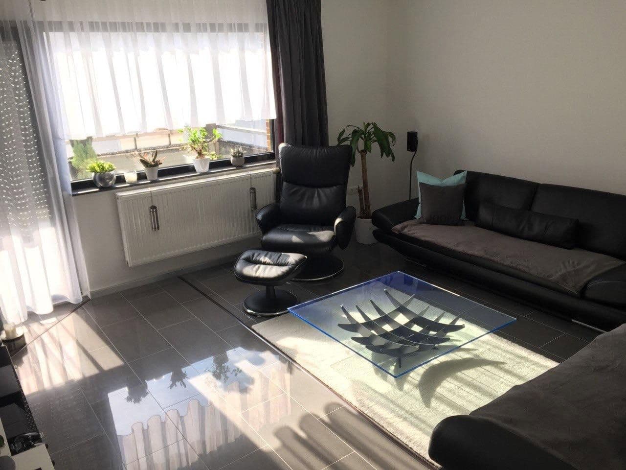Pronájem bytu 2+1 60 m², Köln, Severní Porýní-Vestfálsko Pronájem bytu 2+1 60 m², Köln, Severní Porýní-Vestfálsko