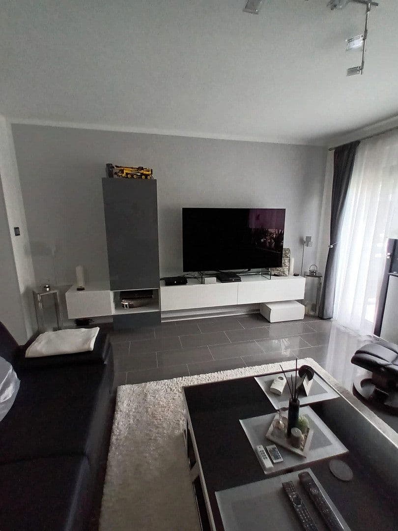 Pronájem bytu 2+1 60 m², Köln, Severní Porýní-Vestfálsko Pronájem bytu 2+1 60 m², Köln, Severní Porýní-Vestfálsko